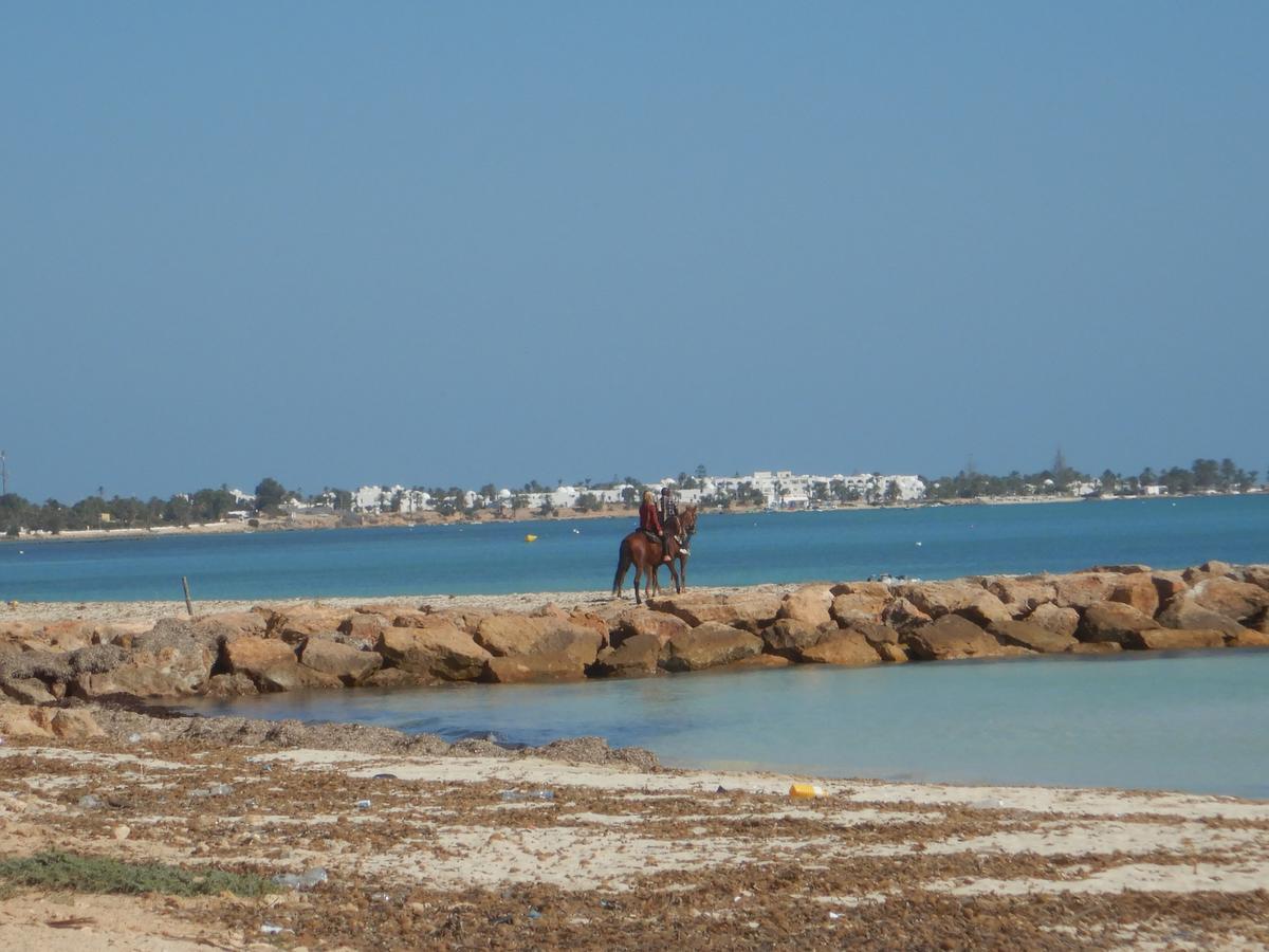 Maison Les Palmiers 300M De La Plage Aghīr Exterior foto